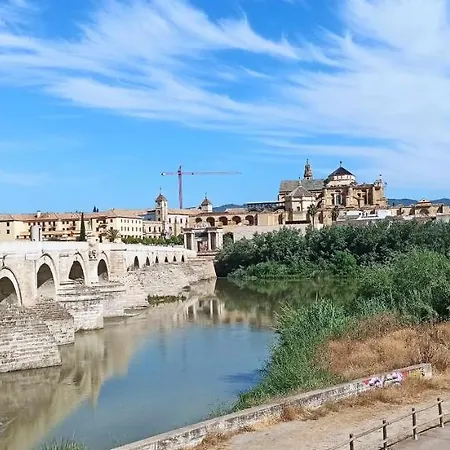 La Pequena Taifa I דירה